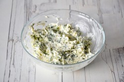 название картинки Бутерброды с помидорами и сыром в духовке