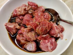 Говядина по-китайски с овощами - шаг 2