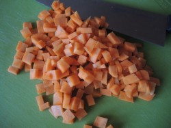 Говядина с черносливом в мультиварке