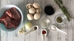 Говядина с грибами в духовке