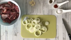 Говядина с грибами в духовке