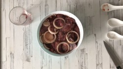 Говядина с грибами в духовке