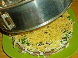 Говядина с яблоками салат