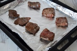 название картинки Мясо со сливочно-грибным соусом