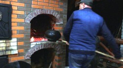 Говядина томленая с овощами в чугунке. Тушеное мясо.