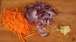 название картинки Говядина в азиатском соусе с фасолью