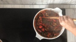 Говядина в кисло сладком соусе