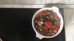 Говядина в кисло сладком соусе