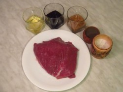 Говядина запеченная в мультиварке