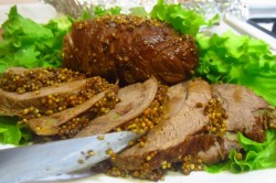 Говядина запеченная в мультиварке