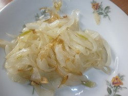 Говяжья печень с яблоками и луком по-берлински - шаг 7