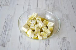 Греческий салат с пекинской капустой