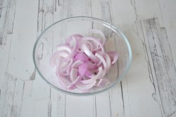 Греческий салат с пекинской капустой