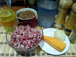 Гречка с фаршем в мультиварке