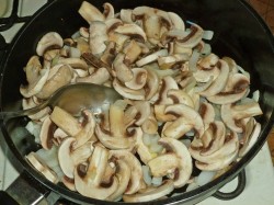 название картинки Гречка с грибами и луком