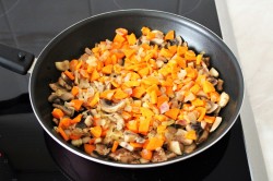 название картинки Гречка с грибами морковью и луком