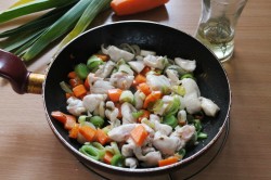 Гречка с курицей в горшочке