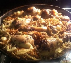 название картинки Гречка с куриными ножками в духовке