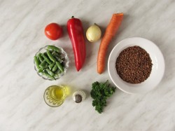 название картинки Гречка на сковороде с овощами