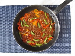 название картинки Гречка на сковороде с овощами