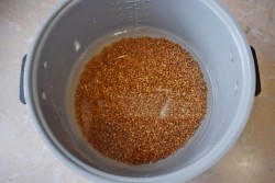 Гречка в мультиварке скороварке - шаг 4 Гречка в мультиварке скороварке - шаг 4