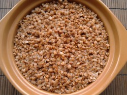 название картинки Гречневая каша с грибами и луком