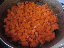 название картинки Тушеная гречневая каша с тыквой