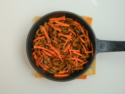 название картинки Гречневая лапша с говядиной и овощами