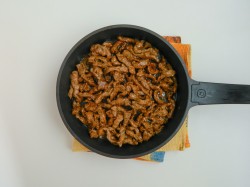 название картинки Гречневая лапша с говядиной и овощами