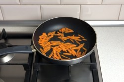 название картинки Гречневая лапша с овощами