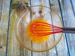 название картинки Горячие гренки с чесноком и паприкой