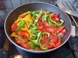 Рагу из грибов и болгарского перца