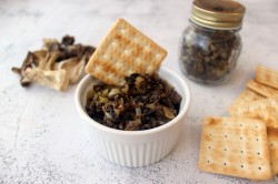 Грибная икра из сухих грибов