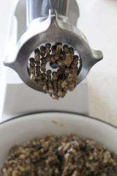 название картинки Грибная икра на зиму с морковью, луком,чесноком и помидорами