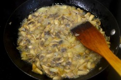 название картинки Грибная подлива из шампиньонов