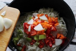 название картинки Грибная солянка с капустой на зиму