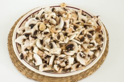 название картинки Грибной жульен из шампиньонов