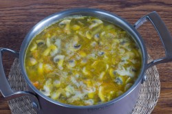 Грибной суп из грибов с перловкой