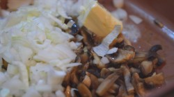 название картинки Грибной суп-пюре из шампиньонов со сметаной