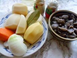 Грибной суп с маслятами