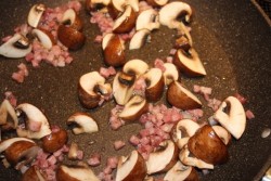 название картинки Грибы с ветчиной (почти от Феррана Адриа)