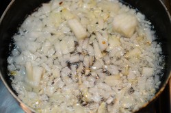 название картинки Шампиньоны в сметане на сковороде