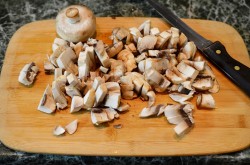 название картинки Грибы в сметане в духовке запеченные с сыром