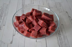 Гуляш из говядины с подливкой классический - шаг 2 Гуляш из говядины с подливкой классический - шаг 2