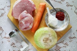 название картинки Гуляш из свинины на сковороде с подливкой