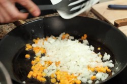 название картинки Густой гороховый суп с копчеными свиными ребрами