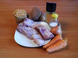 название картинки Гороховый суп с мясом свинины