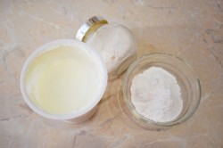 название картинки Густой крем из сметаны для торта