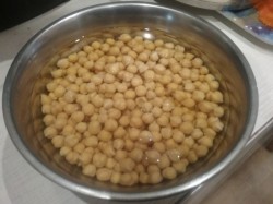 название картинки Густой суп с красной чечевицей и нутом