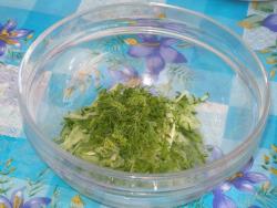 Холодный суп из кефира и огурцов с зеленью для похудения - шаг 7 Холодный суп из кефира и огурцов с зеленью для похудения - шаг 7